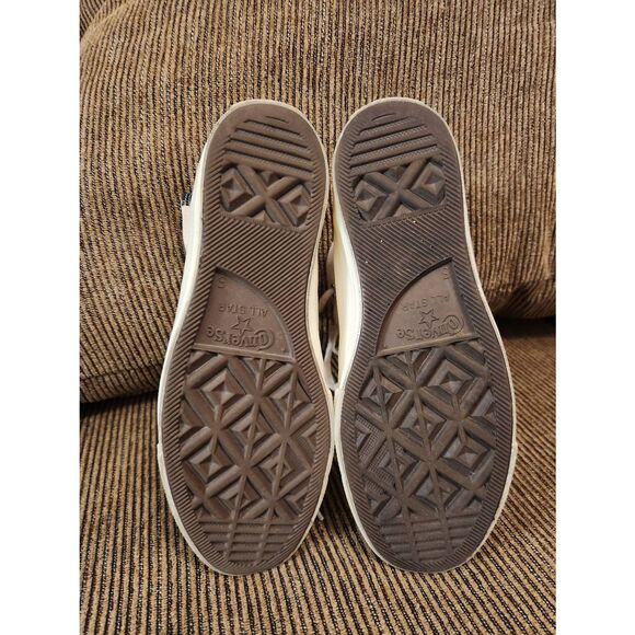 CdG PLAY x Converse Women's Size 7 Chuck Taylor  Peek-A-Boo High Top Sneaker - Picture 2 of 13